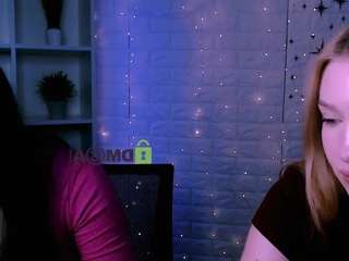 playful-sophie webcam