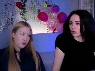 playful-sophie Live Webcam on CamSoda