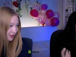 playful-sophie Live Webcam on CamSoda