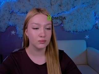 playful-sophie webcam