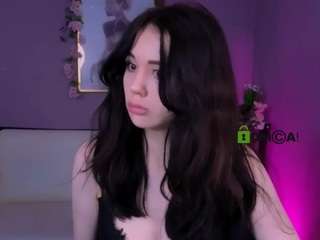 playful-sophie live cam profile