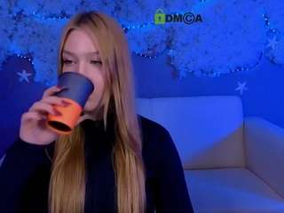 playful-sophie Live Webcam on CamSoda