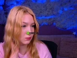 playful-sophie webcam