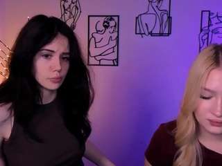 playful-sophie live webcam show