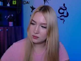 playful-sophie live webcam show