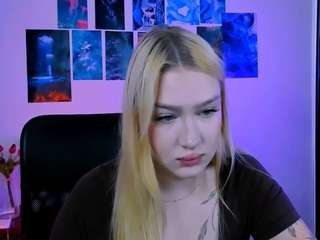 playful-sophie live cam preview