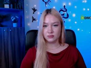 playful-sophie live cam preview