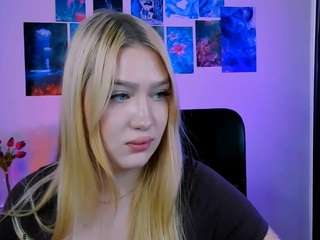 playful-sophie live cam preview