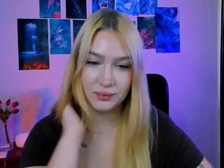 playful-sophie live cam preview