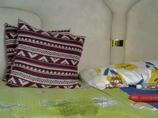 sweetsanta98's CamSoda show and profile