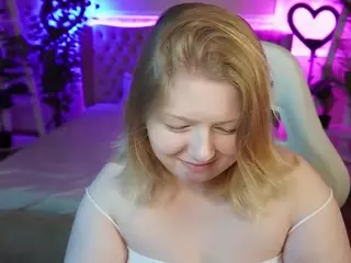TinkerrBella's Live Sex Cam Show