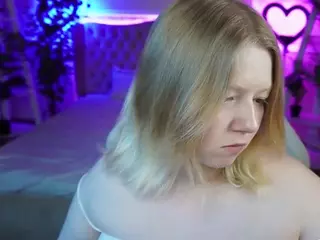 TinkerrBella's Live Sex Cam Show