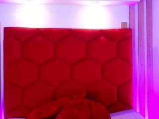 Aniedoll's cam show statistics and live stream
