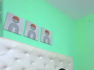Selena-Castillo's Live Sex Cam Show