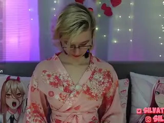 SilvaTail's Live Sex Cam Show