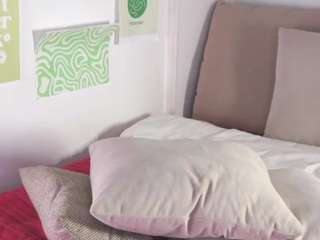 BlissEdge live webcam show