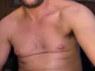 Live Sex Chat with dogpound44 (@dogpound44)