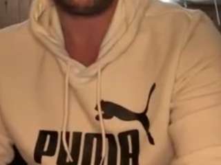 dogpound44 Live Webcam on CamSoda