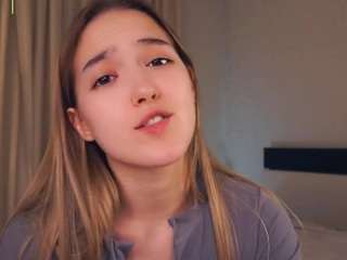 florencehilby Live Webcam on {site_name}