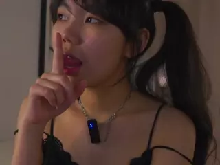 CoventinaDanby's Live Sex Cam Show