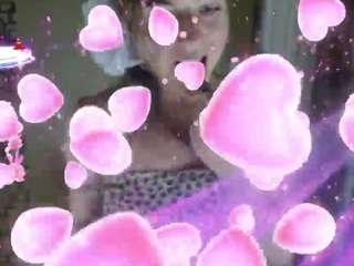 maru-healing-voi... Live Webcam on CamSoda