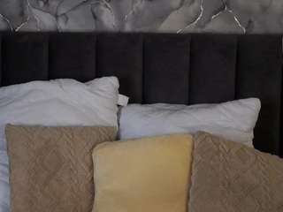 peacebunte's CamSoda show and profile