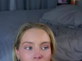 Amiblue's Live Sex Cam Show