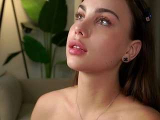 quennagales webcam model