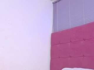  quianna-1 chat room