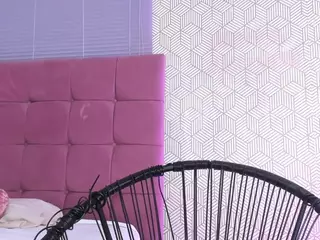 quianna-1's Live Sex Cam Show