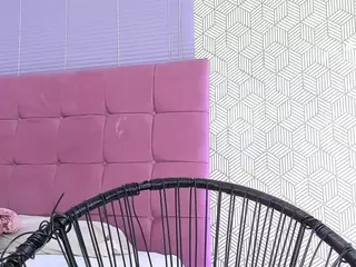 quianna-1's Live Sex Cam Show