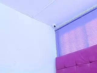 quianna-1's Live Sex Cam Show