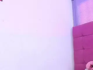 quianna-1's Live Sex Cam Show