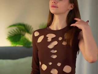 sunngalen's CamSoda show and profile