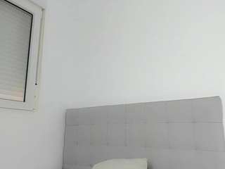 Live webcam model aliceportman on Soda Cams