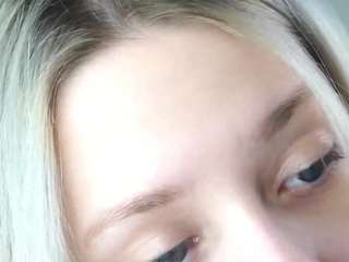 antoniahey Live Webcam on CamSoda