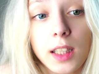 antoniahey webcam model