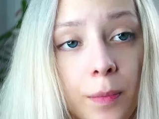 AntoniaHey's Live Sex Cam Show