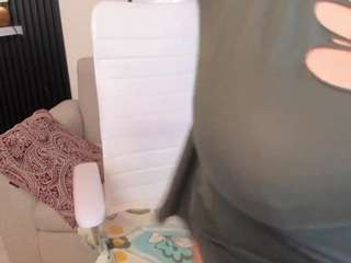 cloe-adams