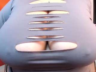 cloe-adams