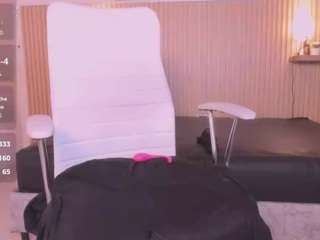 cloe-adams live cam profile