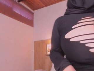 cloe-adams
