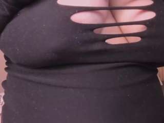 cloe-adams