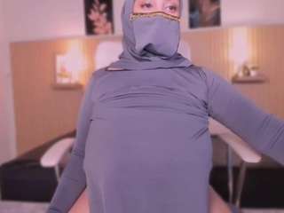 cloe-adams