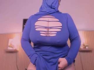 cloe-adams