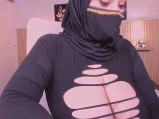 cloe-adams