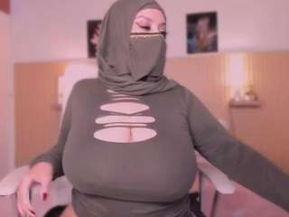Cloe-adams