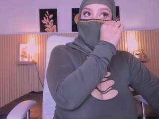 cloe-adams