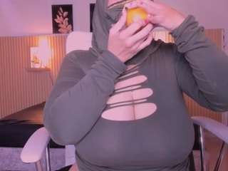 cloe-adams