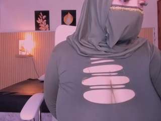 cloe-adams